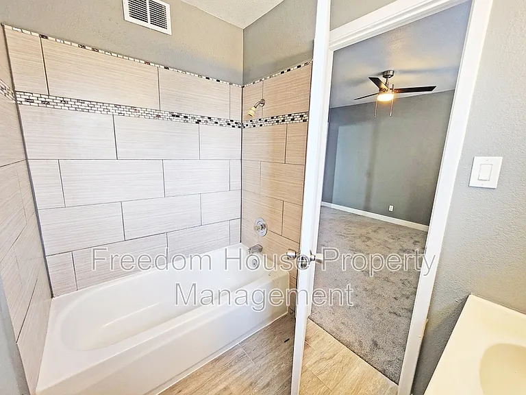 5409 Mountain View Dr — Photo 22