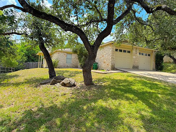 2nd image of 9900 Hundred Oaks Cir #A