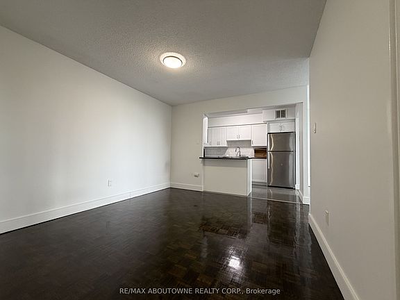 2nd image of 145 Wellington St W #515
