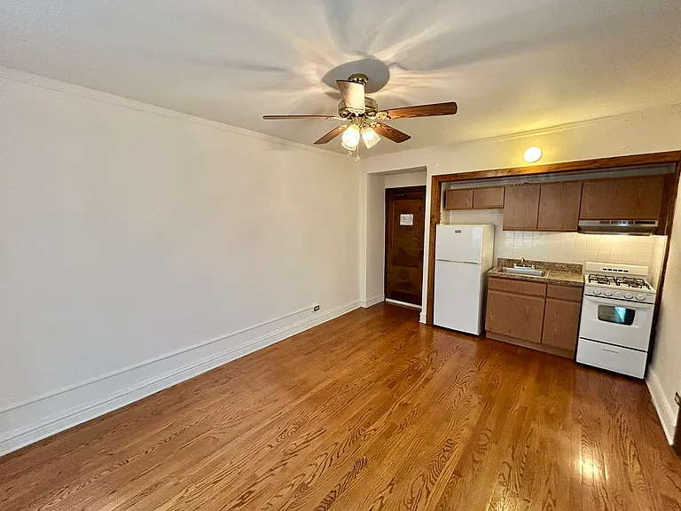 2256 N. Cleveland — Photo 16