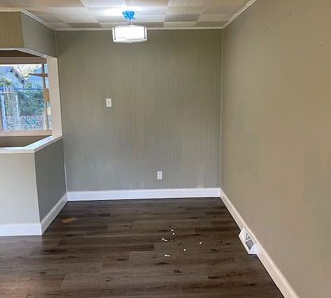 5th image of 9822 Lanier Dr