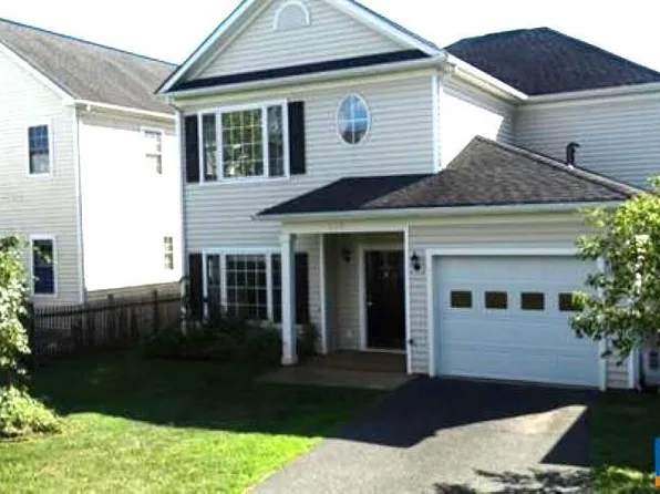 140 Burnet St, Charlottesville, VA 22902