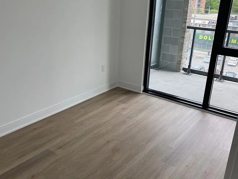 86 Dundas St E #406 — Photo 7