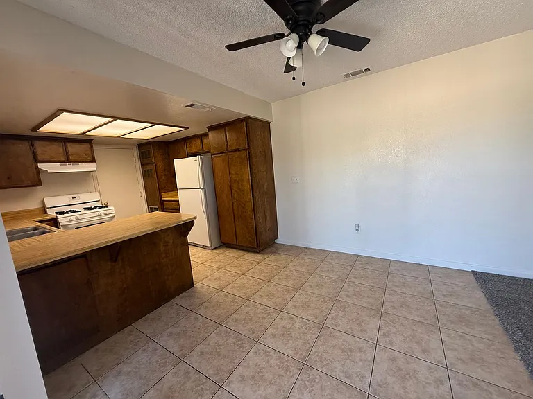 20318 Thunderbird Rd — Photo 27