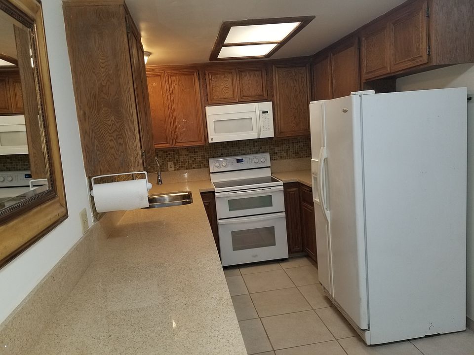 Kitchen, including all appliances and beautiful granite countertops.