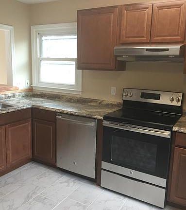 3rd image of 10710 Eden Brook Dr