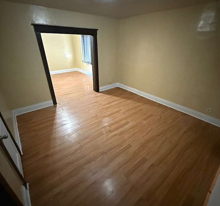 1st image of 471 Fillmore Ave #1