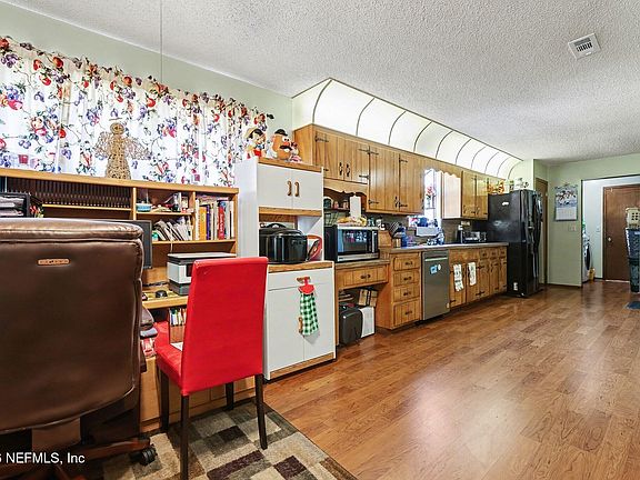 5th image of 2551 RIDGECREST Avenue