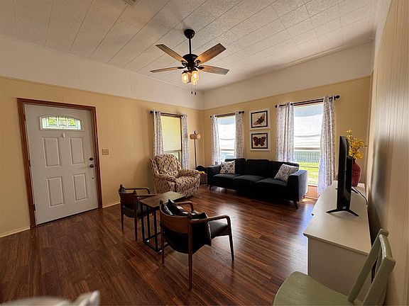 5th image of 274 Magnolia Dr