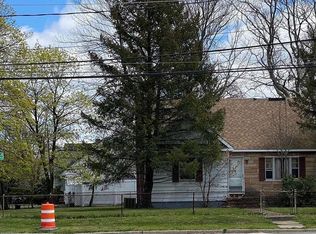 2091 Deer Park Ave, Deer Park, NY 11729