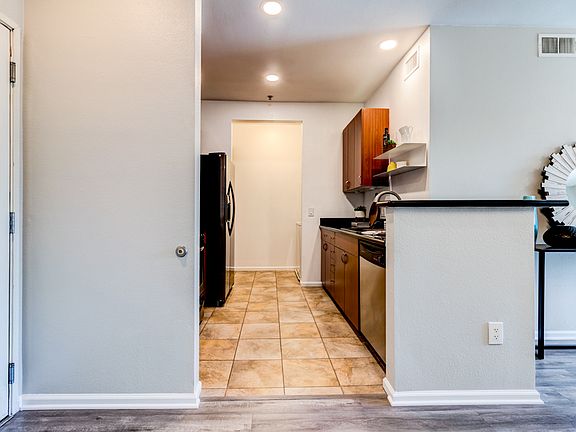 3rd image of 1801 E Katella Ave APT 4106