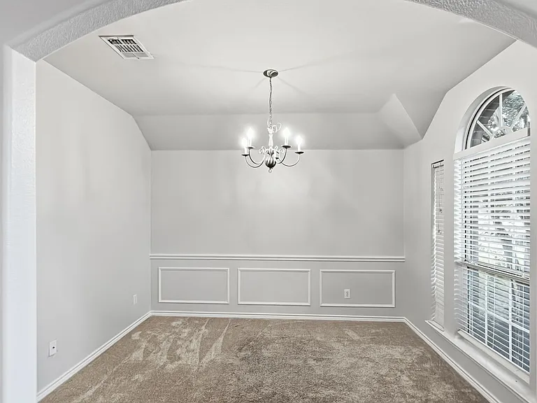 1632 Balboa Ln — Photo 5