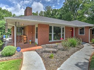 851 Sand Hill Rd, Asheville, NC 28806