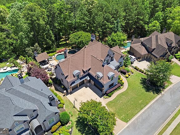 4th image of 521 Gold Shore Ln