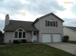 7907 Spring Valley Rd, Belton, MO 64012