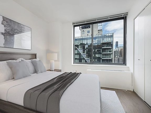 4th image of 222 E 34th St APT 2323