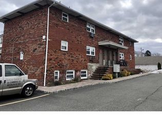 233 Roosevelt Ave APT E, Lodi, NJ 07644