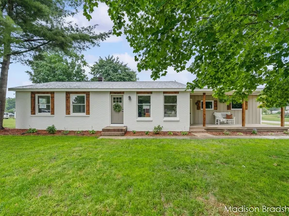 7836 Elbow Dr, Jenison, MI 49428