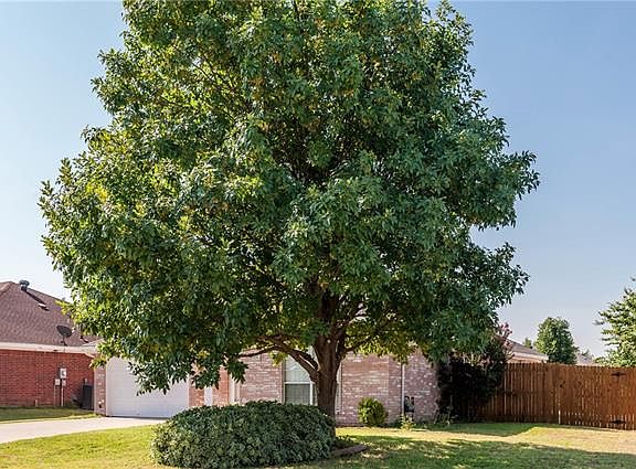 2nd image of 3308 Scenic Glen Dr