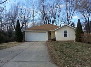 3765 S Bradley Ave, Springfield, MO 65804