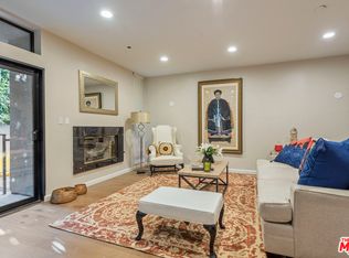 235 S Reeves Dr UNIT 105, Beverly Hills, CA 90212
