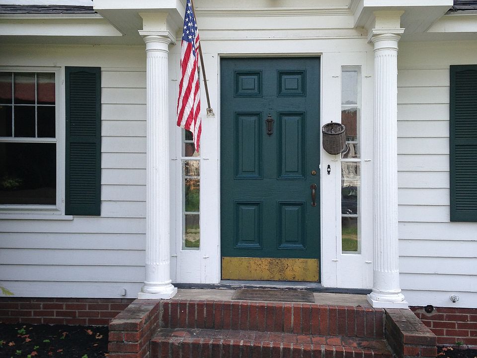 Front Door - Closed