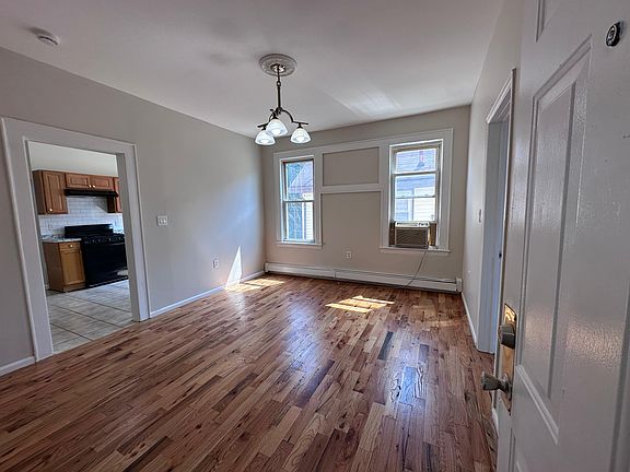 2nd image of 184 Norwood St #22L