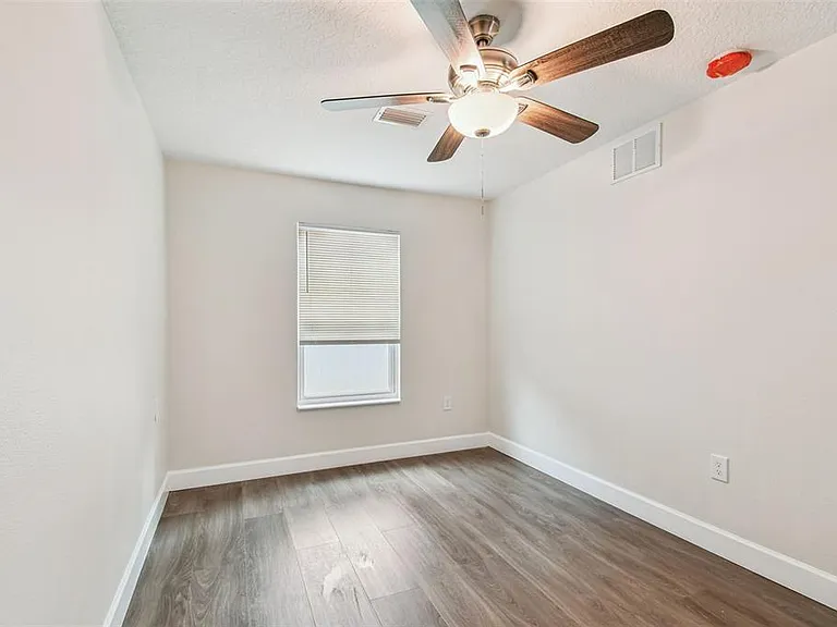 650 E Tarpon Ave #C1 — Photo 16