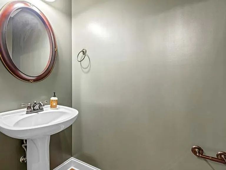 7160 Neville Dr — Photo 21