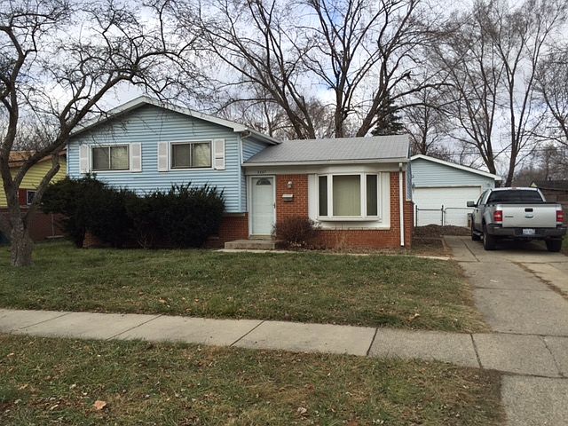 1st image of 2367 Sunnyglen Ave
