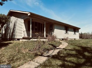 808 Golden Ln, Cumberland, MD 21502