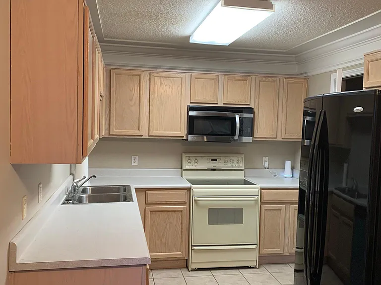 340 Fountain Way #1 — Photo 12