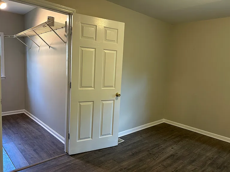1905 Bradford St — Photo 11