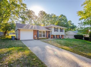120 Bramblebush Ln, Springboro, OH 45066