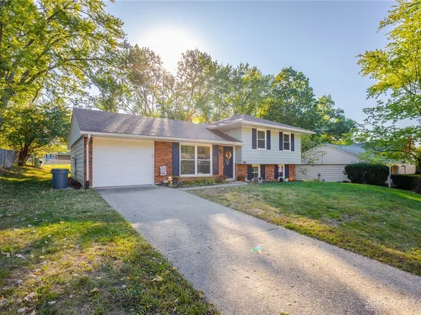 120 Bramblebush Ln, Springboro, OH 45066