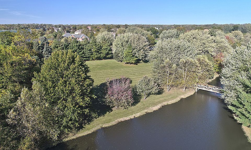 1st image of 14 Kitson Dr