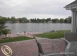 4th image of 6154 Sandshores Dr