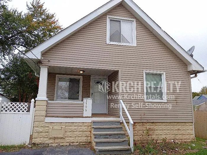 2nd image of 3596 W 47th St #3