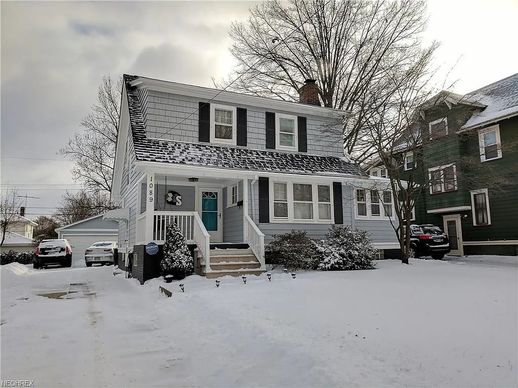 1089 Berwin St photo 1