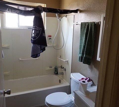 4th image of 940 Rivera Dr