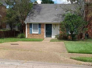 122 Amberwood Dr, Clinton, MS 39056