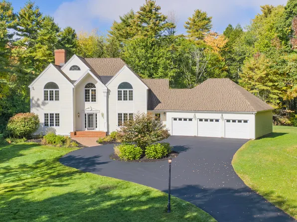 28 Schooner Ridge Road, Cumberland, ME 04110