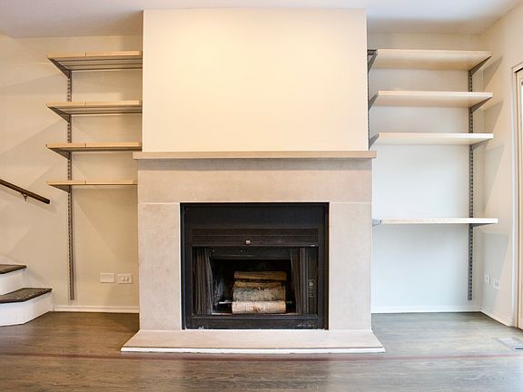 5th image of 641 W Willow St APT 140