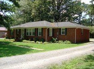 203 Stone Blvd, Tullahoma, TN 37388