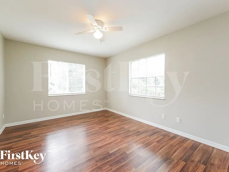 774 Bell Blvd S — Photo 10