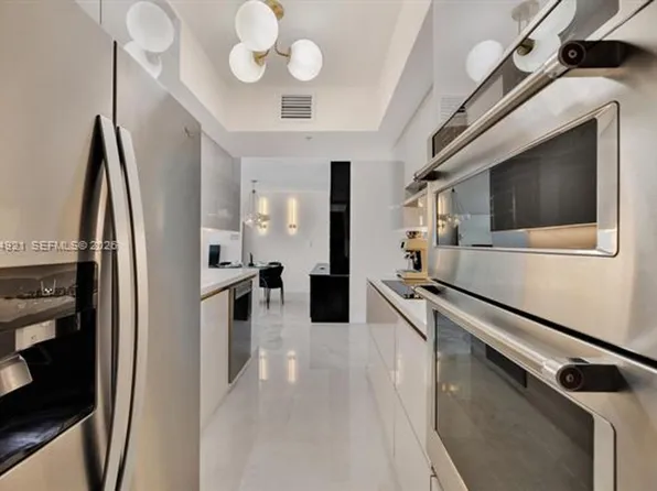90 Alton Rd, Miami Beach, FL