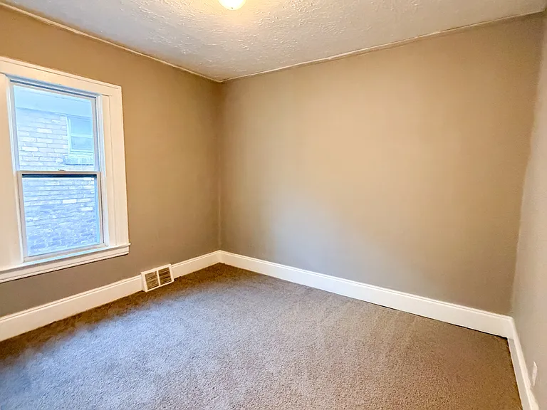 3799 W Philadelphia St — Photo 9