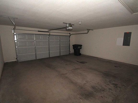 5th image of 3934 Carrera Ln