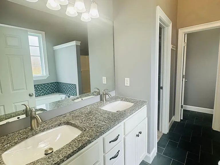 709 Loudon Hill Dr — Photo 17