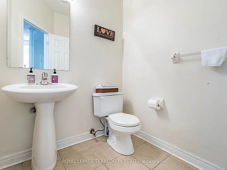 3926 Candlelight Dr — Photo 29